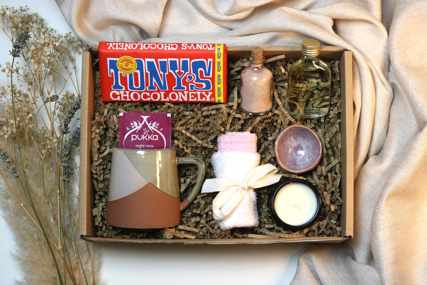 COSY NIGHT IN Wellness Gift Box - Pink